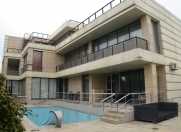 Satılır 6 otaqlı 1250 m2 həyət evi Badamdar