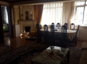 İcarəyə verilir 3 otaqlı 90 m2 köhnə tikili Nəriman Nərimanov m.