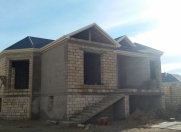 Satılır 8 otaqlı 310 m2 həyət evi Saray