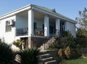 Satılır 6 otaqlı 200 m2 bağ evi Novxanı