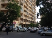 Satılır 3 otaqlı 151 m2 yeni tikili Nizami m.