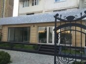 İcarəyə verilir 5 otaqlı 230 m2 obyekt Gənclik m.