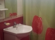 Satılır 4 otaqlı 100 m2 köhnə tikili İnşaatçılar m.