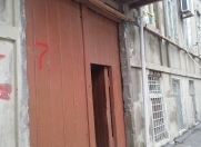 Satılır 2 otaqlı 39 m2 köhnə tikili Axundov bağı