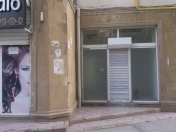 İcarəyə verilir 2 otaqlı 50 m2 obyekt Ambassador otel