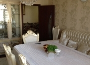 Satılır 4 otaqlı 105 m2 köhnə tikili Bakıxanov