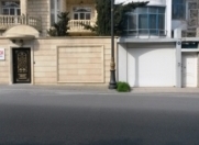 İcarəyə verilir 10 otaqlı 600 m2 həyət evi Yasamal r.