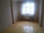 İcarəyə verilir 3 otaqlı 70 m2 köhnə tikili Gənclik m.