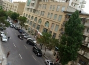 Satılır 4 otaqlı 170 m2 yeni tikili Sahil m.