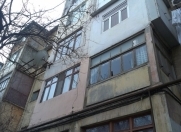 Satılır 3 otaqlı 70 m2 köhnə tikili Nizami m.