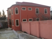 İcarəyə verilir 4 otaqlı 169 m2 həyət evi Bakıxanov