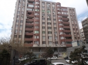 Satılır 4 otaqlı 198 m2 yeni tikili Gənclik m.