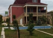 Satılır 9 otaqlı 750 m2 bağ evi Buzovna