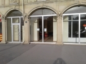 İcarəyə verilir 8 otaqlı 350 m2 obyekt Gənclik m.