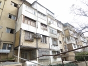 Satılır 3 otaqlı 70 m2 köhnə tikili Ağ şəhər