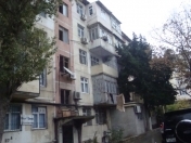 Satılır 2 otaqlı 45 m2 köhnə tikili 2 mkr