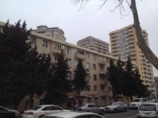 Satılır 3 otaqlı 65 m2 köhnə tikili Hüseyn Cavid parkı