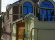 Satılır 5 otaqlı 240 m2 həyət evi Ramana