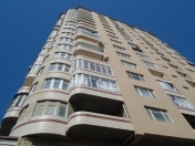 Satılır 3 otaqlı 150 m2 yeni tikili Nəriman Nərimanov parkı