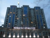 Satılır 4 otaqlı 171 m2 yeni tikili 28 May m.