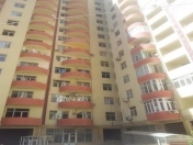 Satılır 2 otaqlı 100 m2 yeni tikili İnşaatçılar m.
