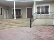 Satılır 6 otaqlı 186 m2 həyət evi Bülbülə