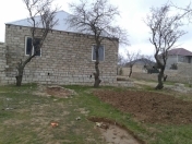 Satılır 3 otaqlı 90 m2 həyət evi Ramana