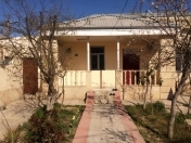 Satılır 4 otaqlı 140 m2 həyət evi İnşaatçılar m.