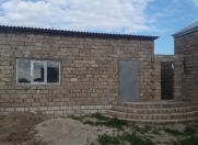 Satılır 1 otaqlı 150 m2 həyət evi Binə