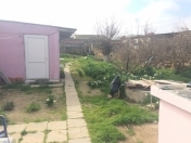 Satılır 3 otaqlı 8000 m2 bağ evi Buzovna