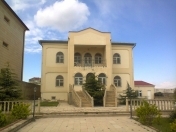 İcarəyə verilir 7 otaqlı 500 m2 həyət evi Badamdar