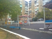 Satılır 2 otaqlı 60 m2 köhnə tikili Neapol dairəsi