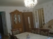 Satılır 4 otaqlı 150 m2 həyət evi 3 mkr