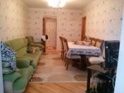 Satılır 4 otaqlı 102 m2 köhnə tikili İnşaatçılar m.