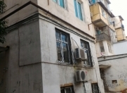 Satılır 2 otaqlı 71 m2 köhnə tikili 2 mkr