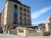 Satılır 4 otaqlı 240 m2 yeni tikili Badamdar