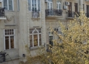 Satılır 6 otaqlı 130 m2 köhnə tikili İçəri Şəhər m.