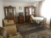 İcarəyə verilir 3 otaqlı 80 m2 köhnə tikili Bakı Dövlət Universiteti