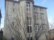 Satılır 6 otaqlı 320 m2 həyət evi Badamdar