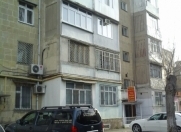 Satılır 4 otaqlı 90 m2 köhnə tikili Nizami m.