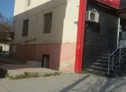 Satılır 2 otaqlı 50 m2 obyekt Qara Qarayev m.