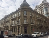 Satılır 3 otaqlı 200 m2 obyekt İçəri Şəhər m.