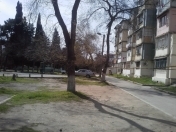 İcarəyə verilir 1 otaqlı 25 m2 köhnə tikili Neftçilər m.