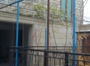 Satılır 4 otaqlı 200 m2 həyət evi Sulutəpə