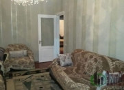 İcarəyə verilir 4 otaqlı 134 m2 köhnə tikili Gənclik m.