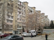 Satılır 4 otaqlı 100 m2 köhnə tikili İnşaatçılar m.