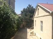 Satılır 4 otaqlı 120 m2 həyət evi Ayna Sultanova heykəli