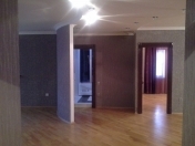 İcarəyə verilir 3 otaqlı 100 m2 köhnə tikili Nərimanov r.