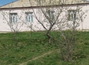 Satılır 9 otaqlı 450 m2 obyekt Gədəbəy