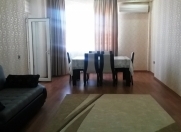İcarəyə verilir 2 otaqlı 86 m2 yeni tikili İnşaatçılar m.